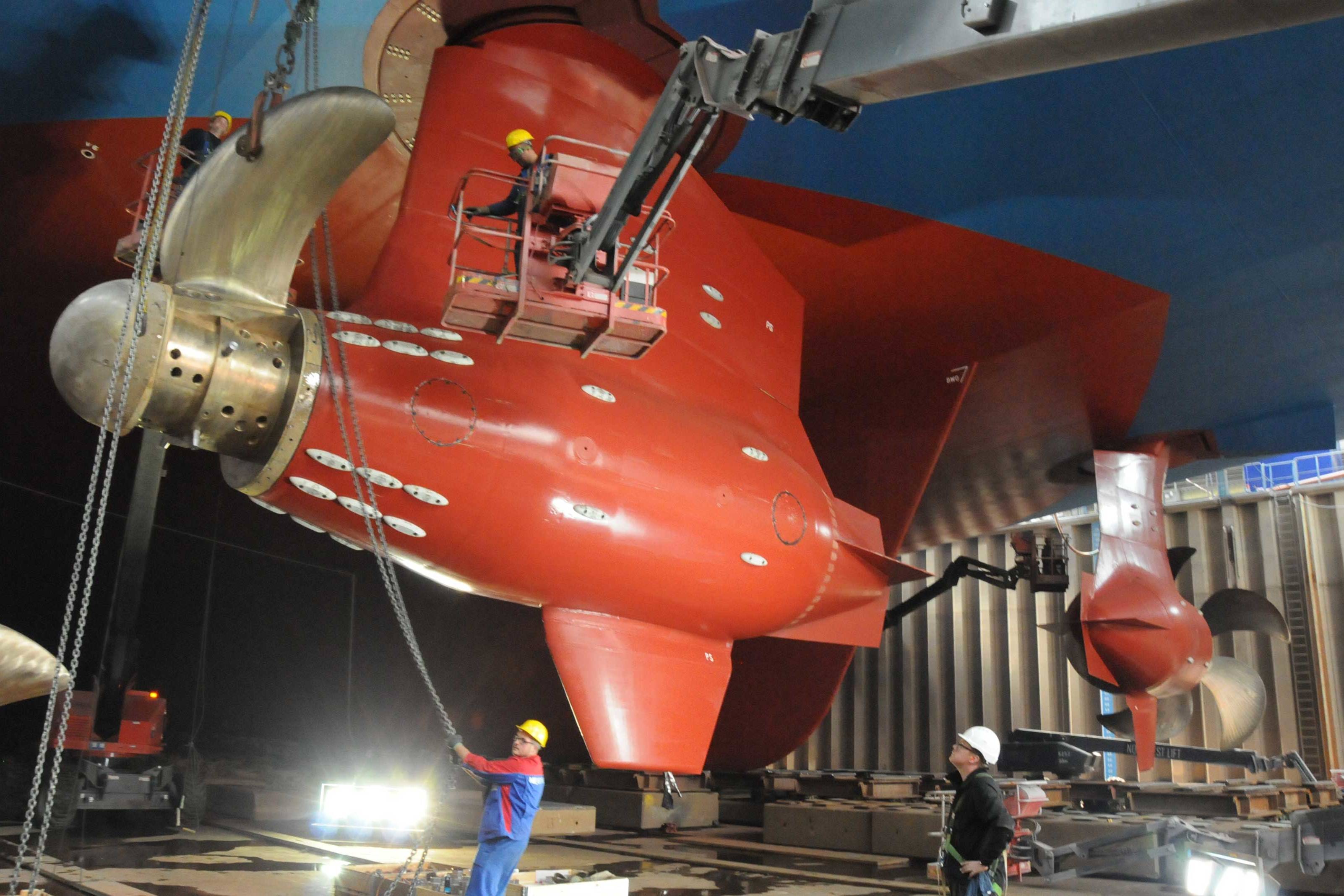 Azipod Montage Baudock Meyer Werft